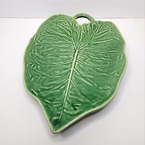 Bordallo Pinheiro Sunflower Leaf Serving Dish